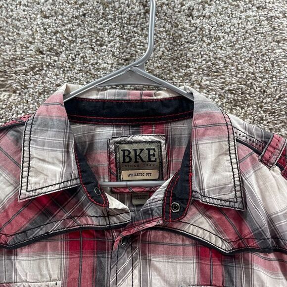 BKE Western Pearl Snap Shirt Mens Large Red White Plaid Athletic Fit Cowboy Work - Picture 2 of 12